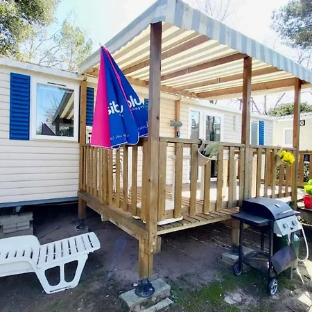 Bungalow De 4 Chambres Avec Piscine Partagee Sauna Et Wifi A Jean De Monts A 3 Km De La